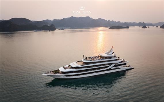 Du thuyền Calista Cruise