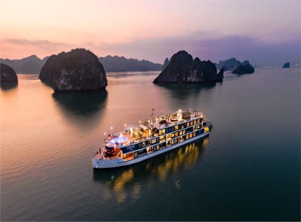Chương trình 2 ngày 1 đêm trên du thuyền Heritage Lan Hạ