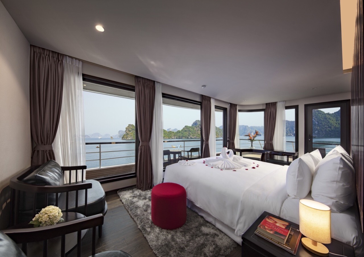 Du thuyền Scarlet Pearl